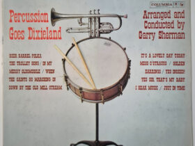 виниловая пластинка Garry Sherman Percussion Goes Dixieland (LP, Stereo)